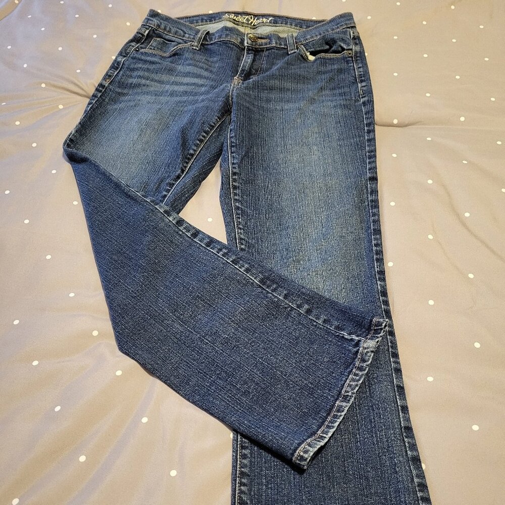 Old Navy Sweetheart blue jeans.  Size 6 short